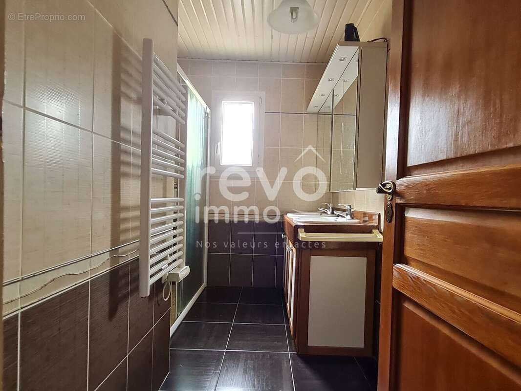 Maison à LE CELLIER