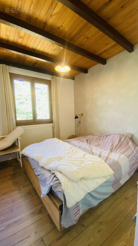 Maison à ENTRE-DEUX-GUIERS