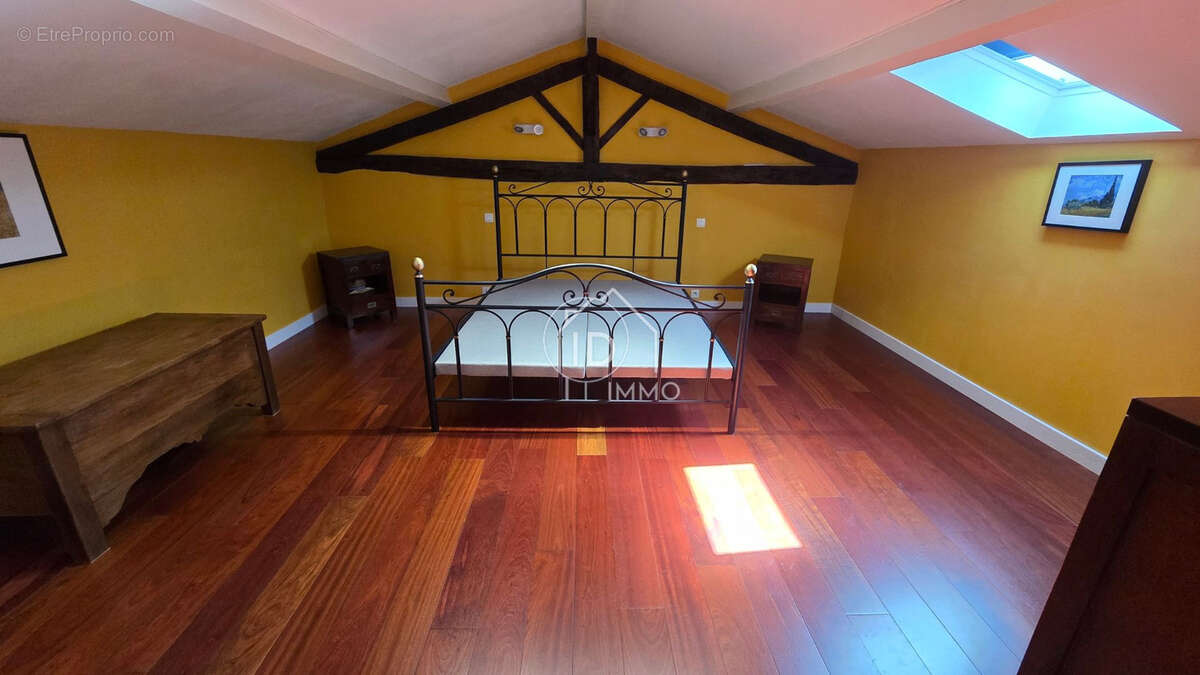 Maison à VILLEFRANCHE-DE-LONCHAT