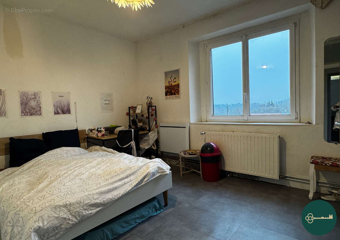 Maison à CHOLOY-MENILLOT