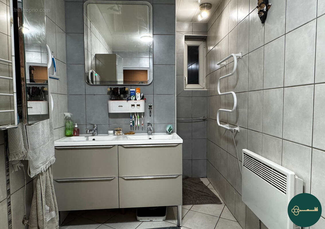 Maison à CHOLOY-MENILLOT