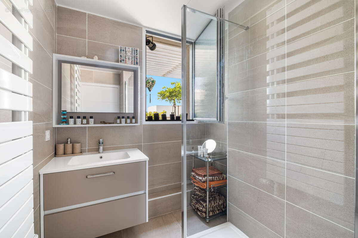 Appartement à LYON-9E