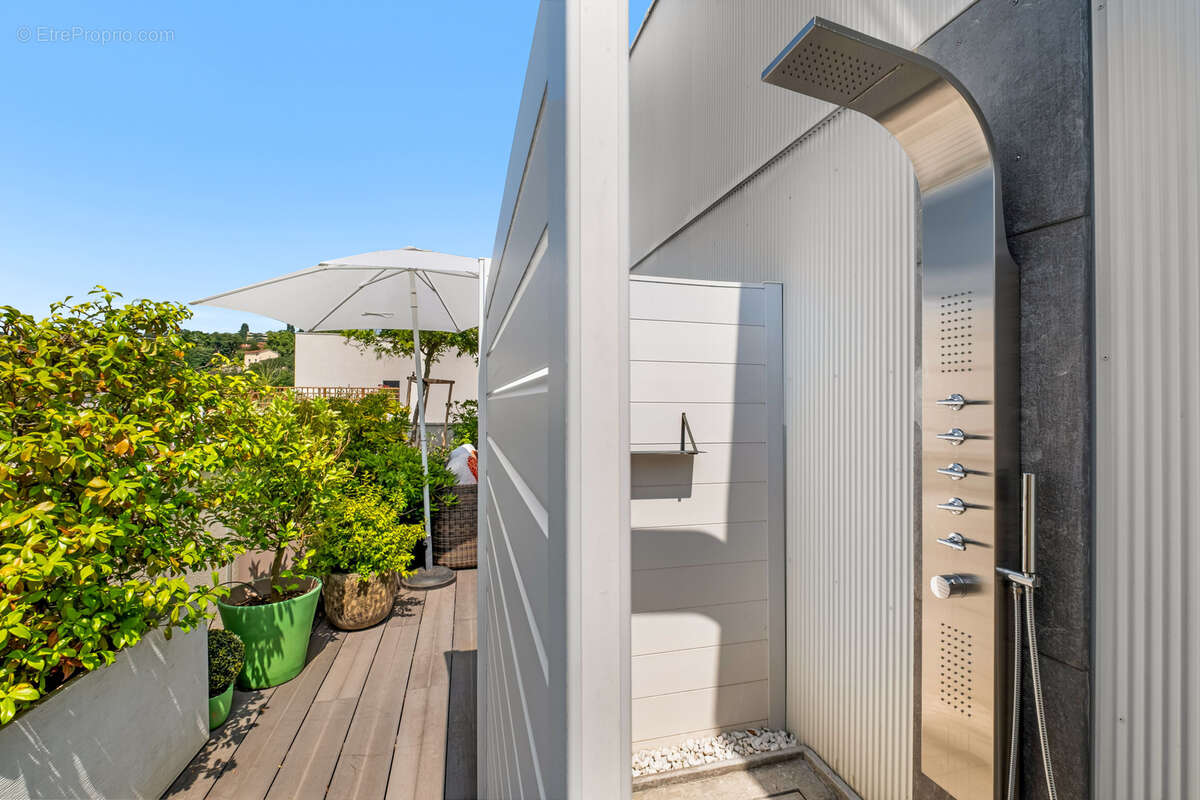 Appartement à LYON-9E