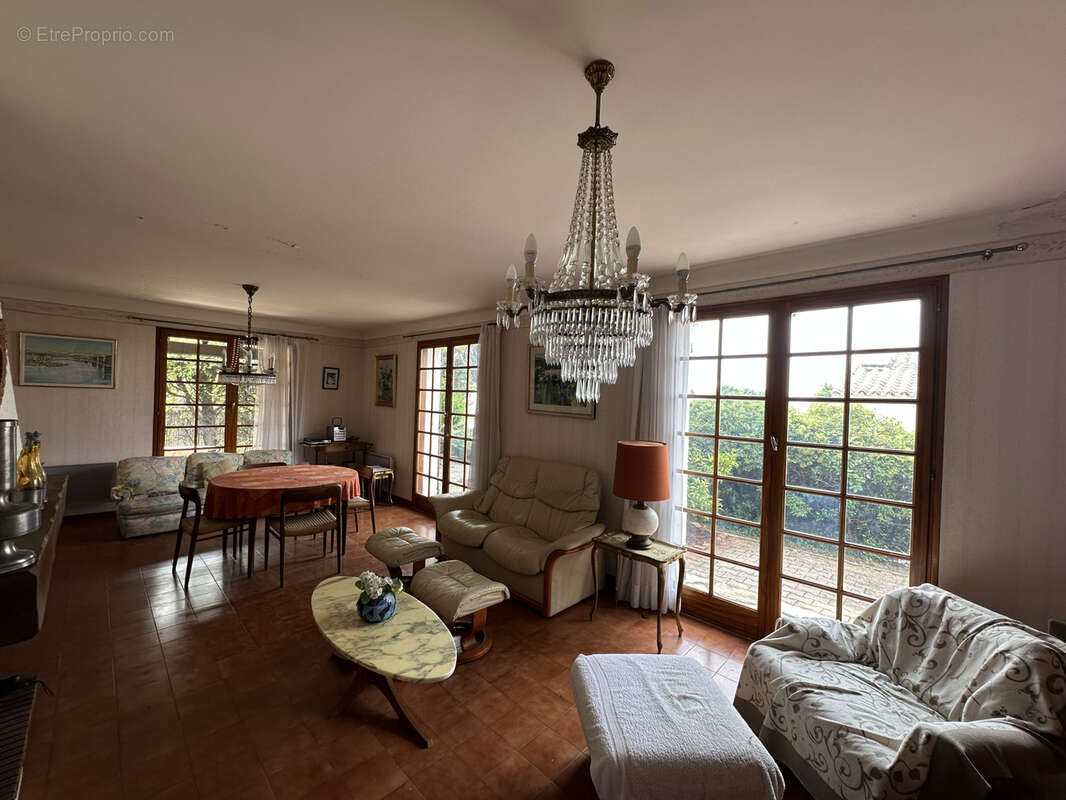 Maison à LA FARLEDE