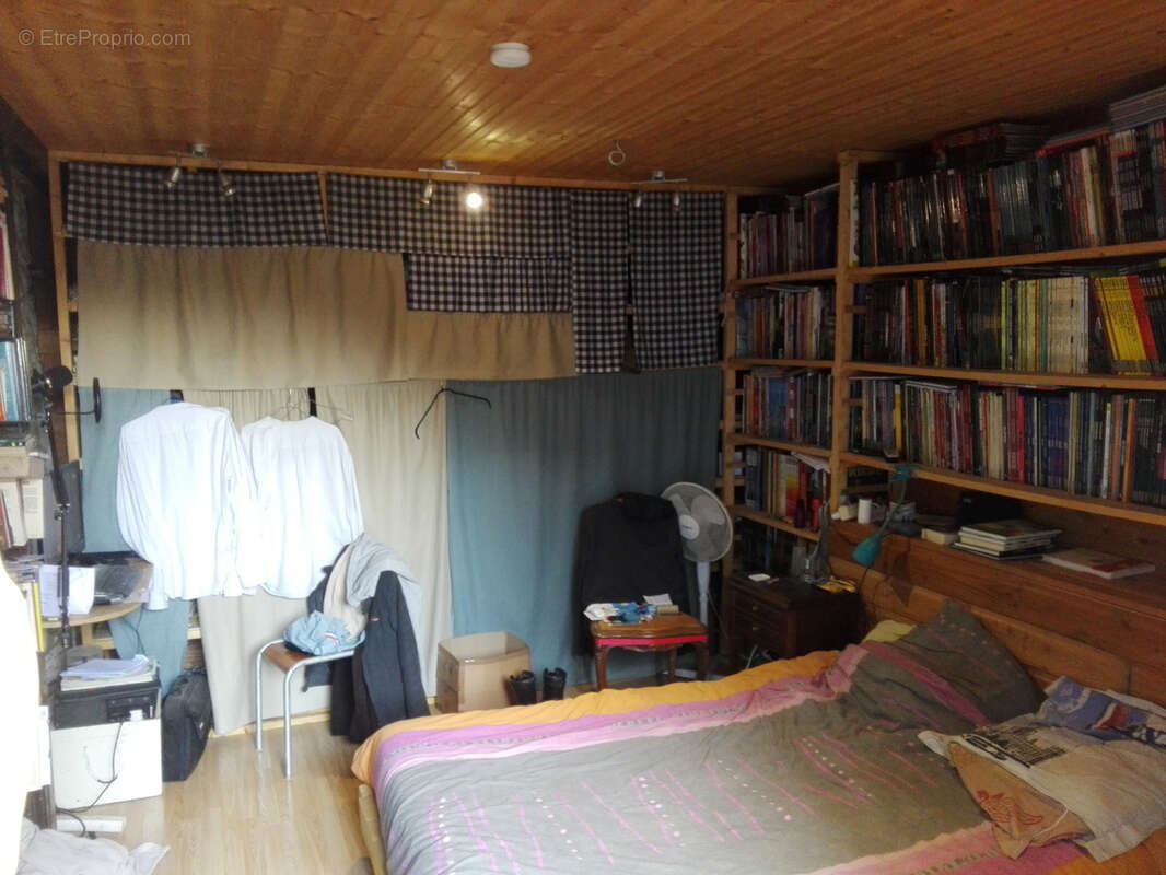 Maison à COURBOUZON