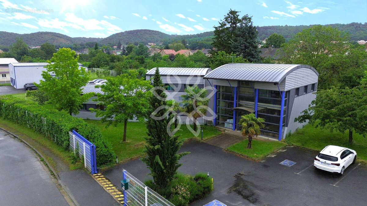 Commerce à DESERTINES