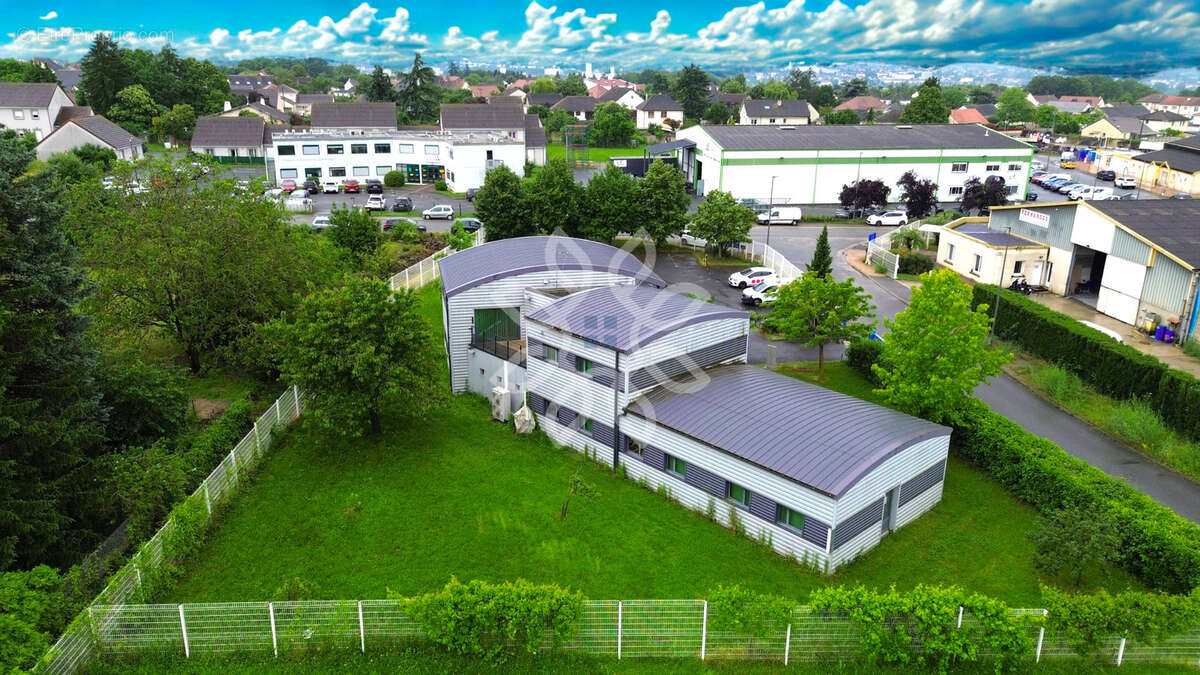 Commerce à DESERTINES