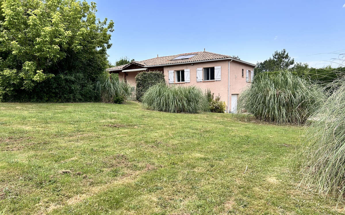 Maison à TILLAC