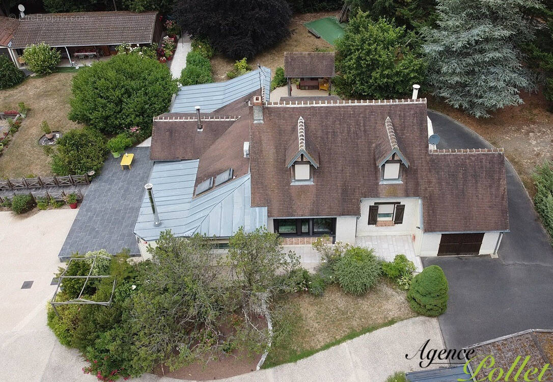 Maison à AUBIGNY-SUR-NERE