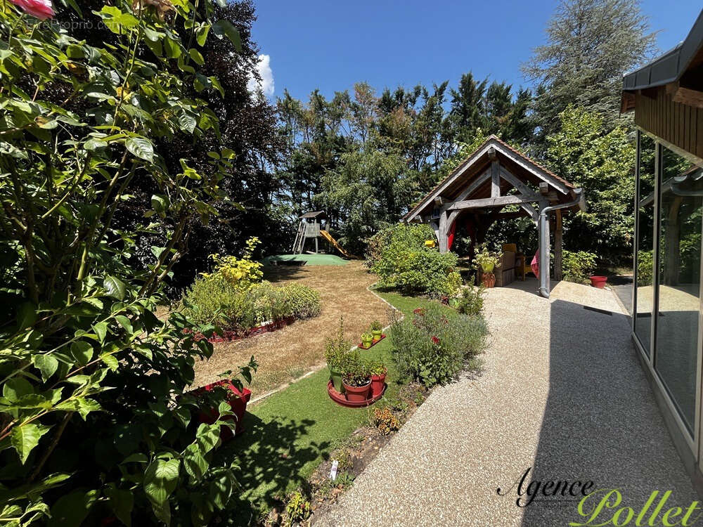 Maison à AUBIGNY-SUR-NERE