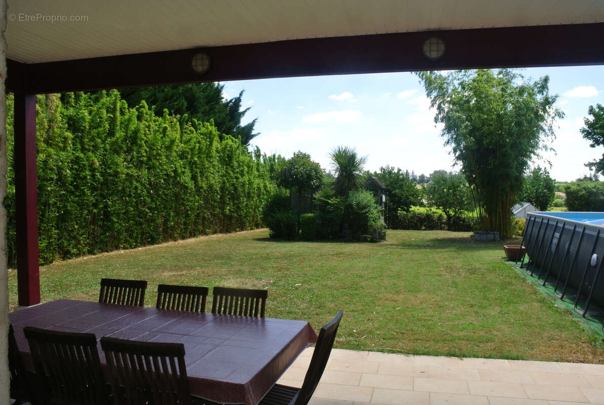 Maison à SAINTE-BAZEILLE