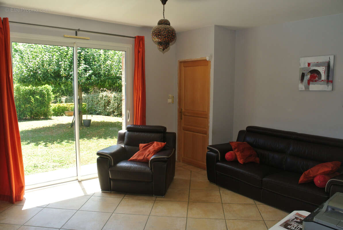 Maison à SAINTE-BAZEILLE