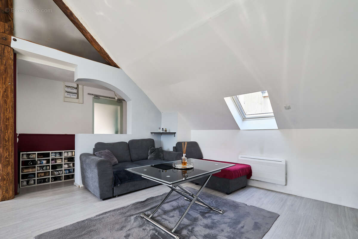 Appartement à MAGENTA