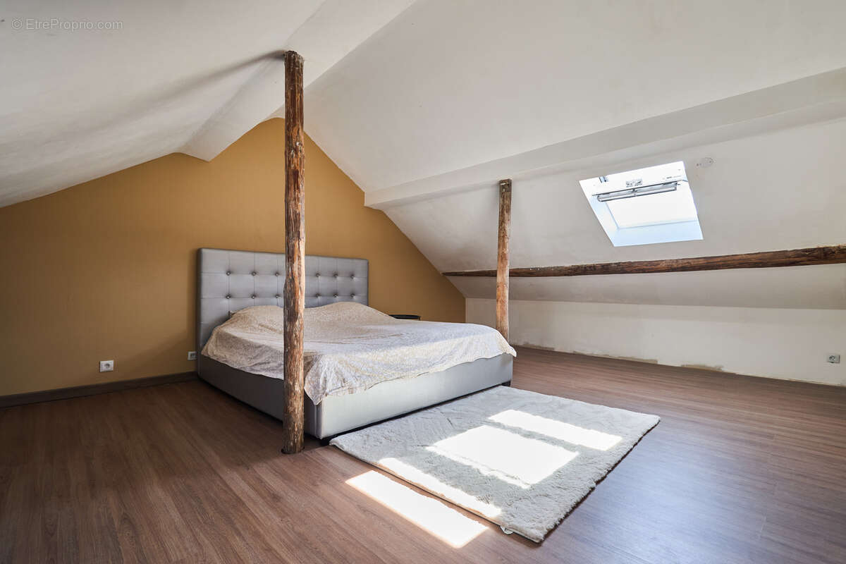 Appartement à MAGENTA