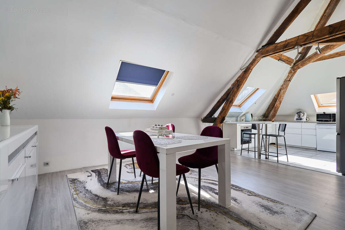 Appartement à MAGENTA