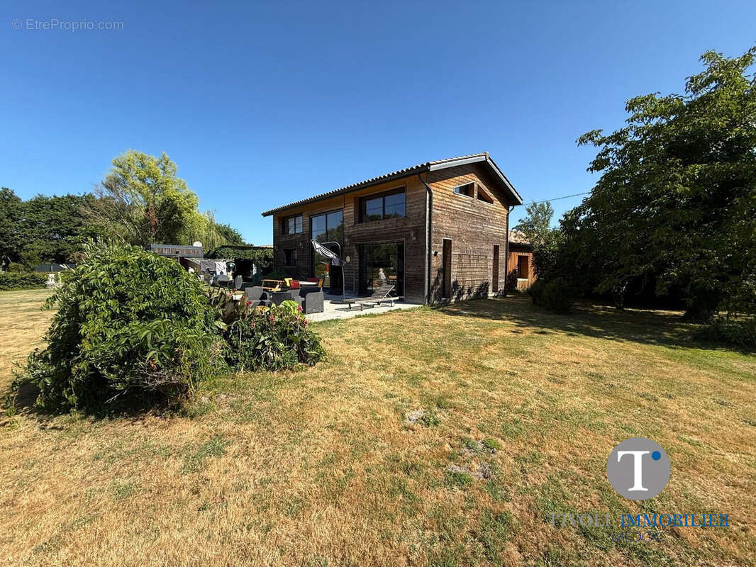 Maison à SAINT-VIVIEN-DE-MEDOC