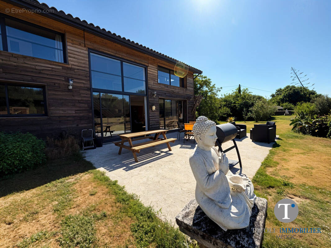 Maison à SAINT-VIVIEN-DE-MEDOC