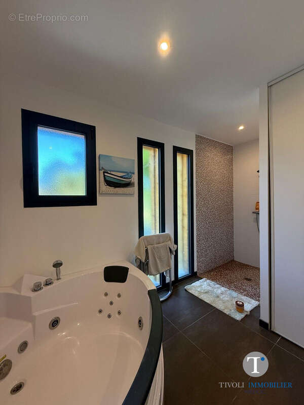 Maison à SAINT-VIVIEN-DE-MEDOC