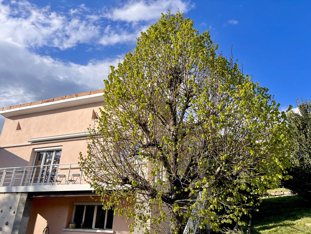 Maison à LA FOUILLOUSE