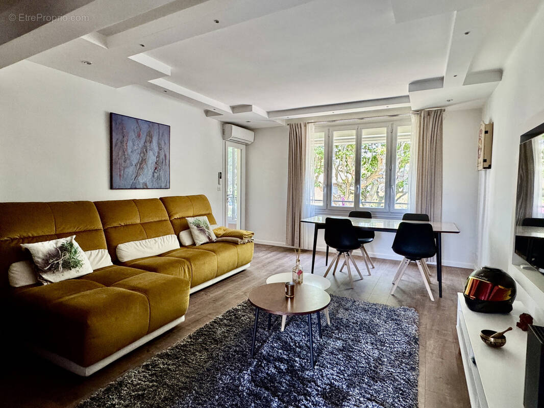 Appartement à FREJUS