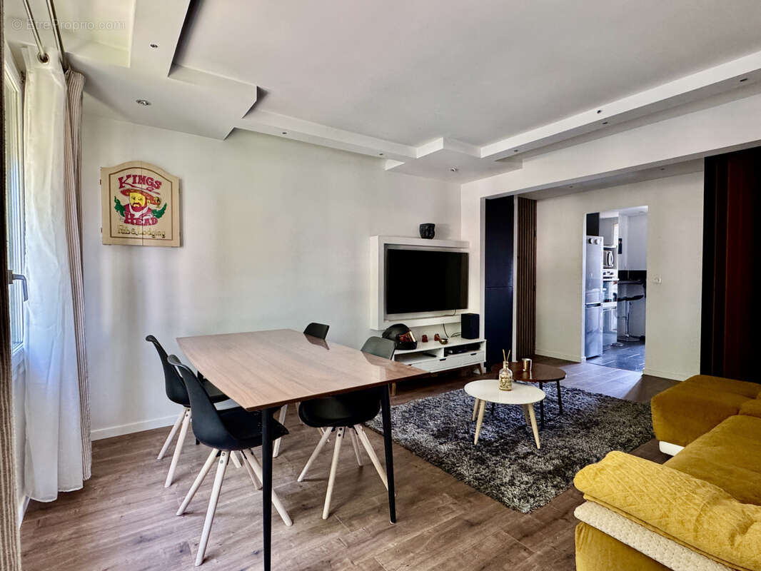 Appartement à FREJUS