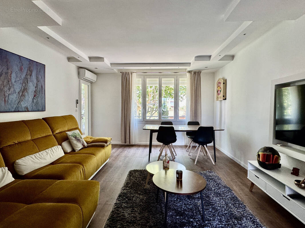 Appartement à FREJUS