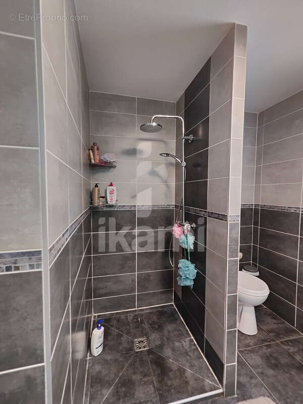 Maison à SAINT-JULIEN-VOCANCE