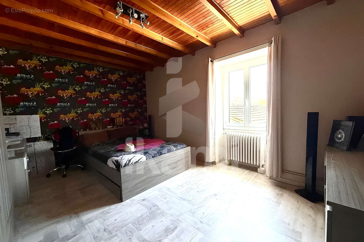 Maison à LENS-LESTANG