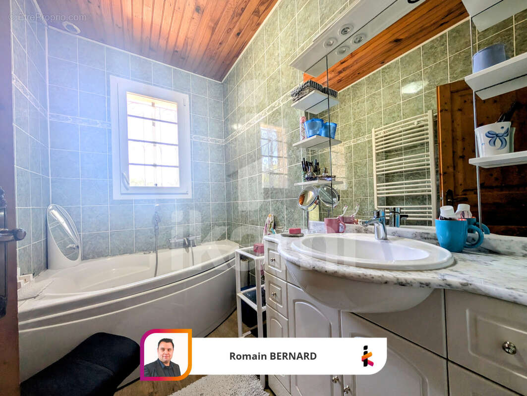 Maison à SAINT-GEORGES-BLANCANEIX