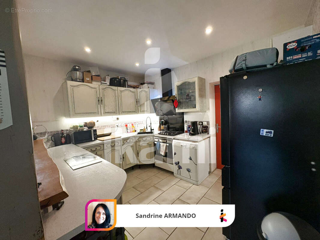 Maison à LES AVENIERES