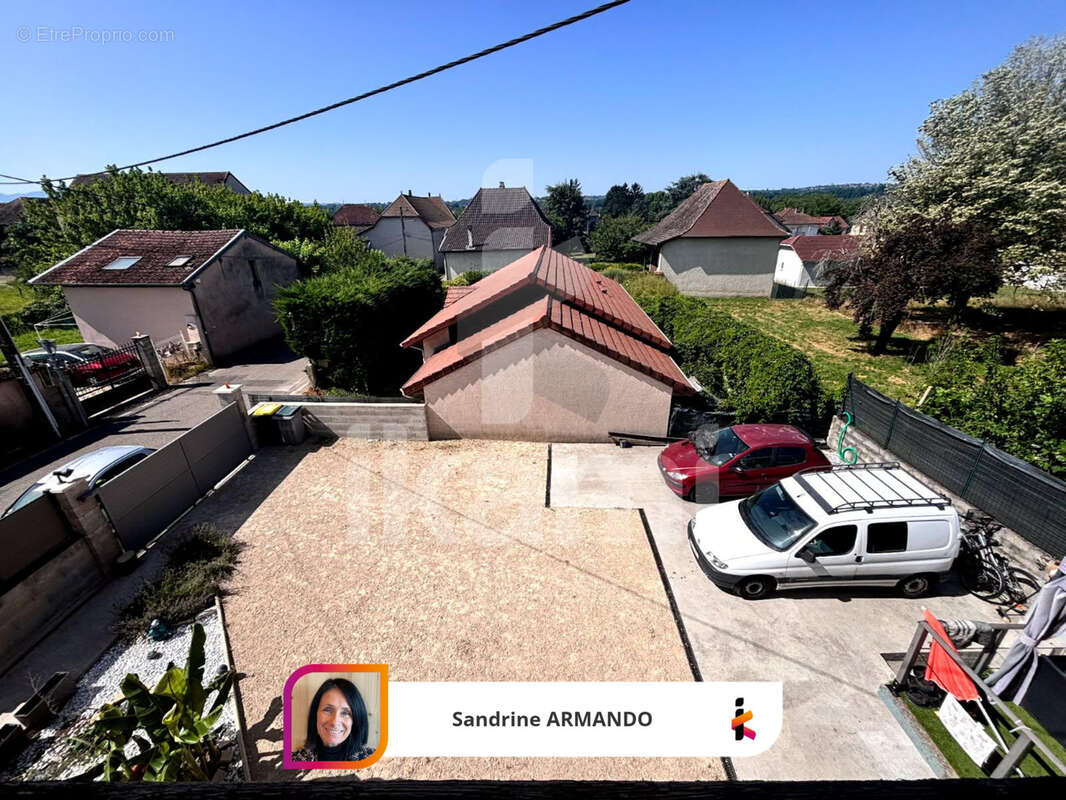 Maison à LES AVENIERES