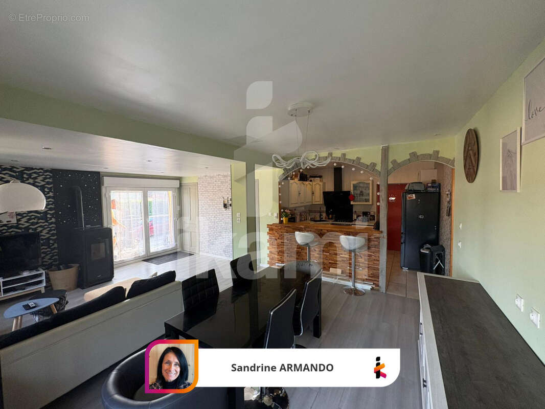 Maison à LES AVENIERES