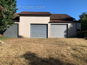 Parking à SAUVETERRE-DE-GUYENNE