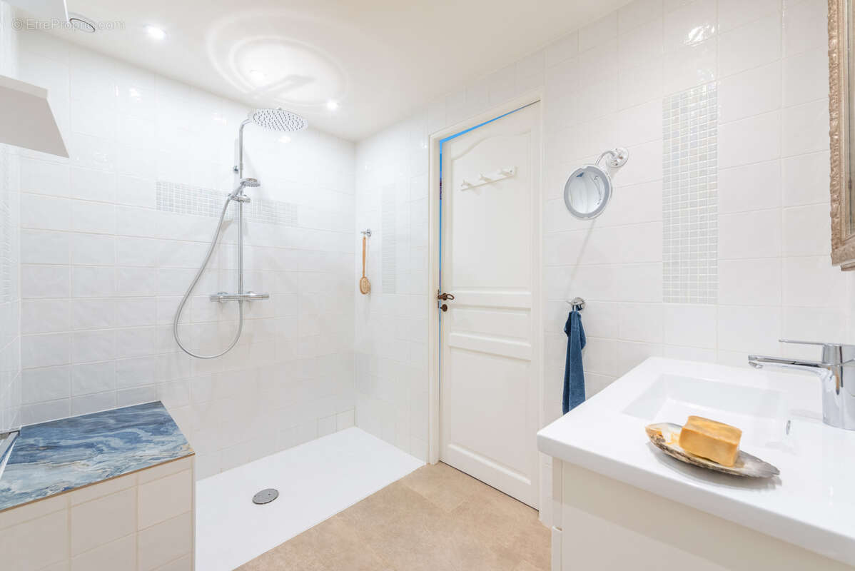 Maison à LA CADIERE-D&#039;AZUR