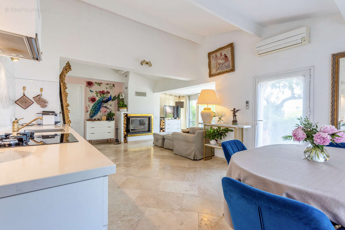 Maison à LA CADIERE-D&#039;AZUR