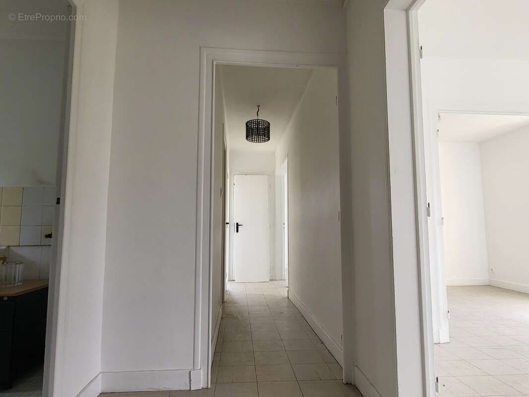 Maison à VIC-LE-COMTE