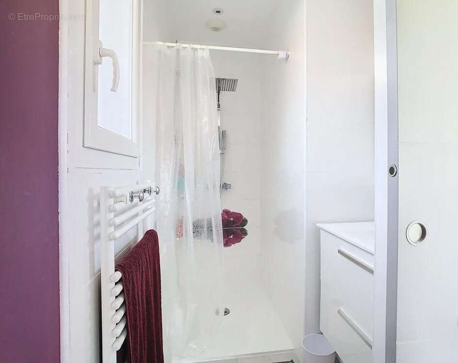 Maison à VILLEMOLAQUE