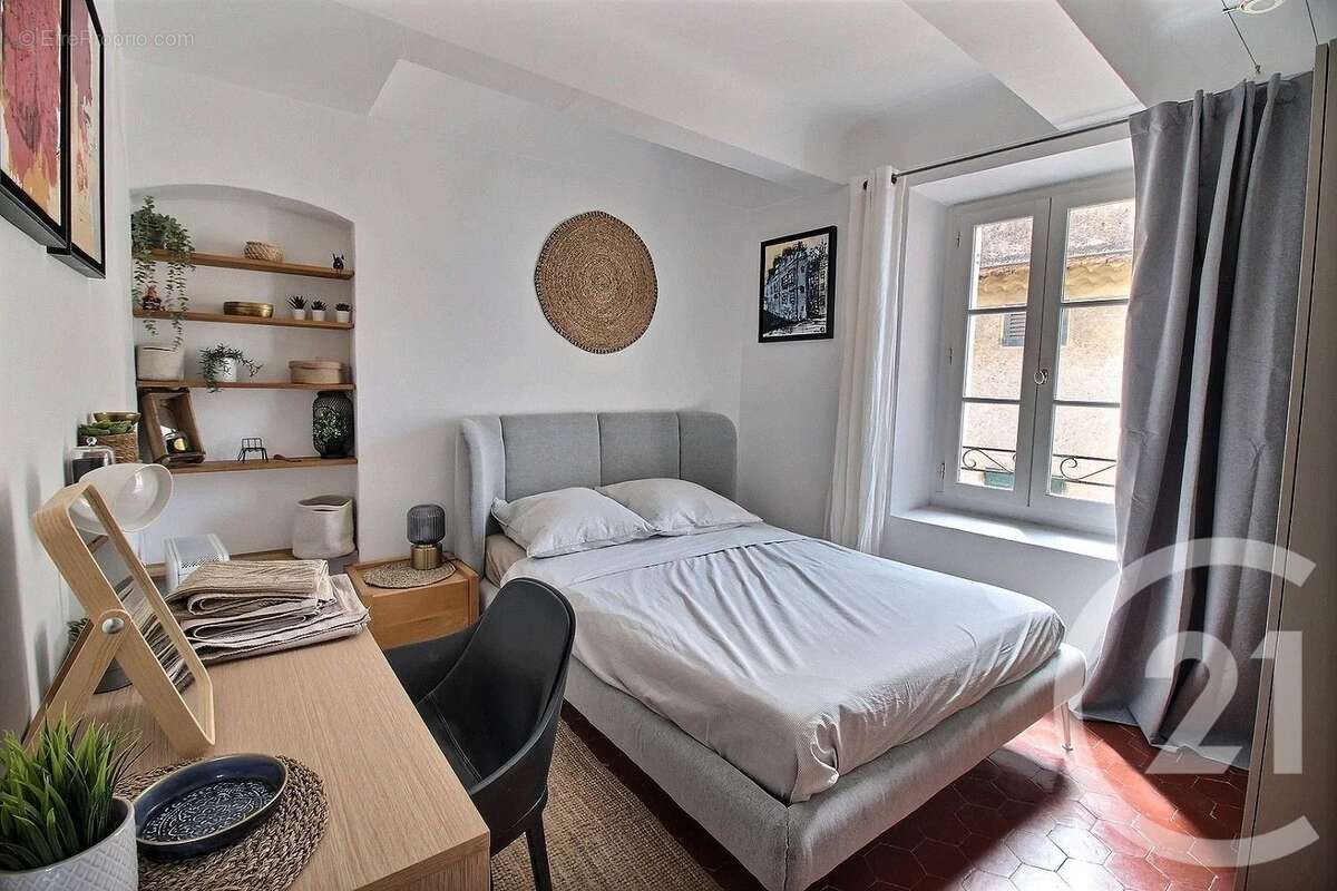 Appartement à VALBONNE