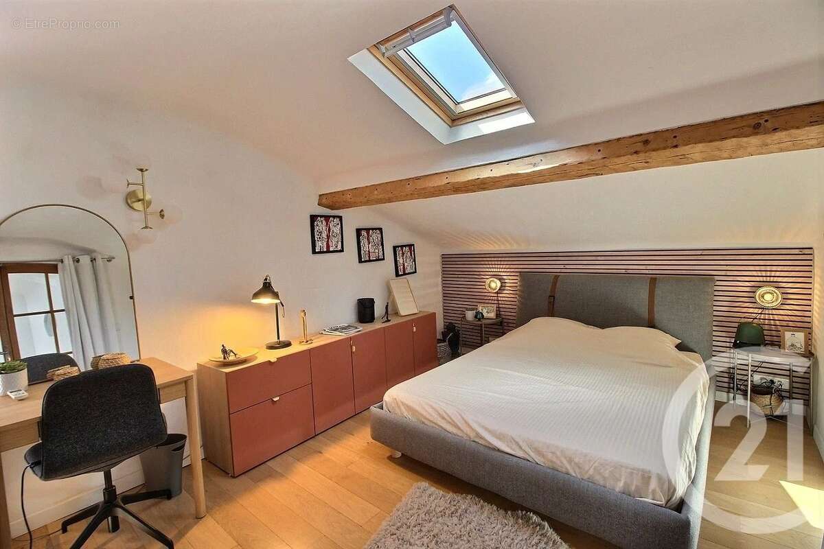 Appartement à VALBONNE