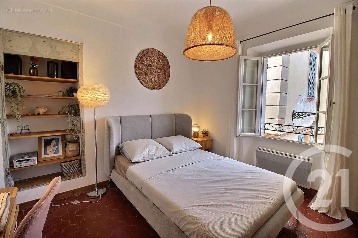 Appartement à VALBONNE