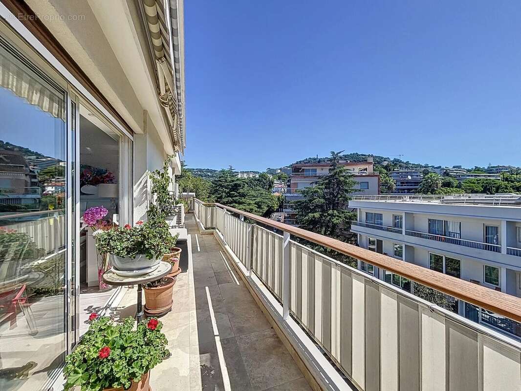 Appartement à CANNES