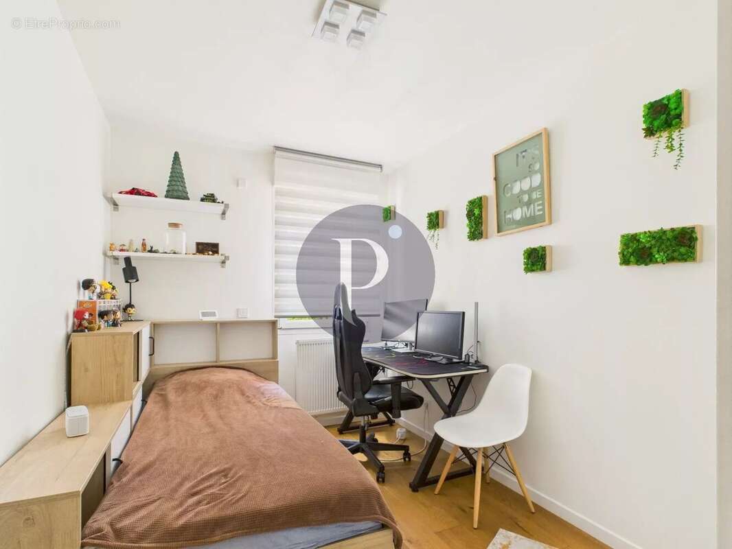 Appartement à LE PLESSIS-ROBINSON