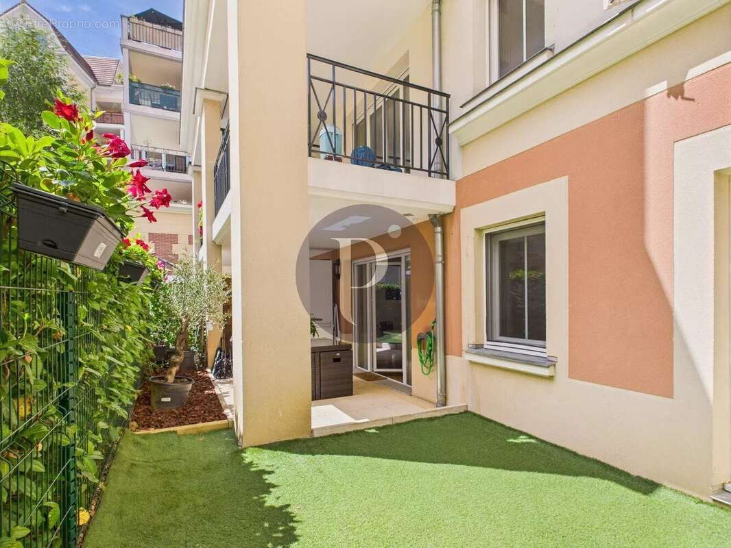 Appartement à LE PLESSIS-ROBINSON