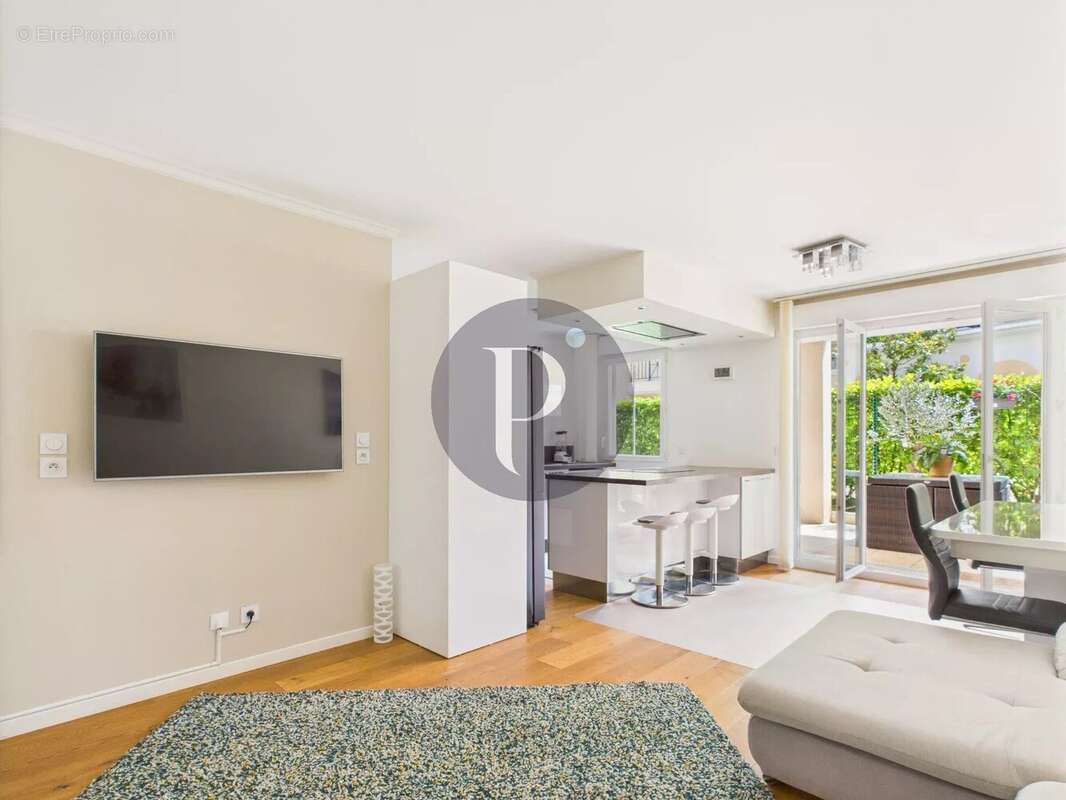 Appartement à LE PLESSIS-ROBINSON