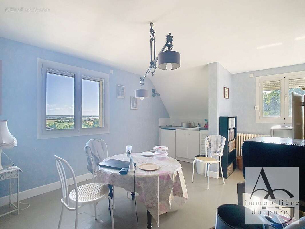 Maison à VILLEQUIER