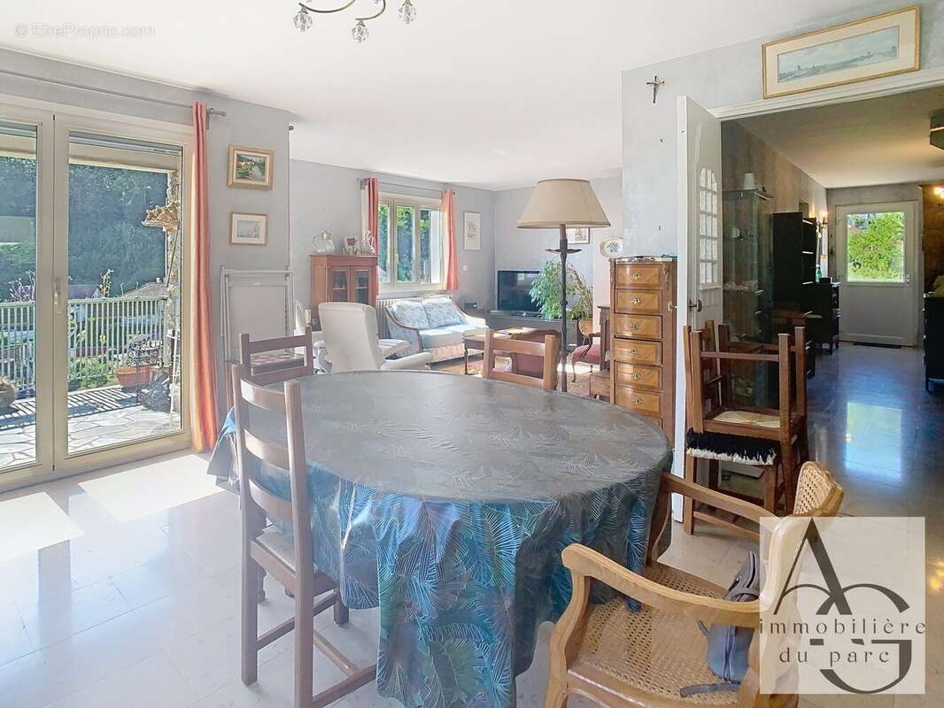 Maison à VILLEQUIER