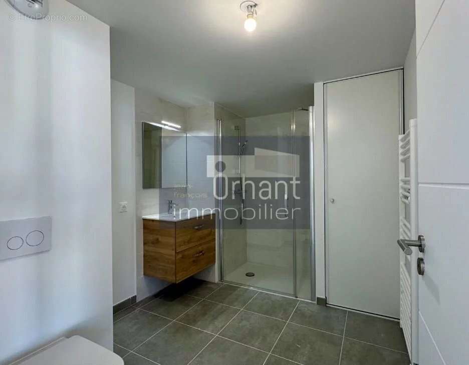 Appartement à GRAND-CHAMP