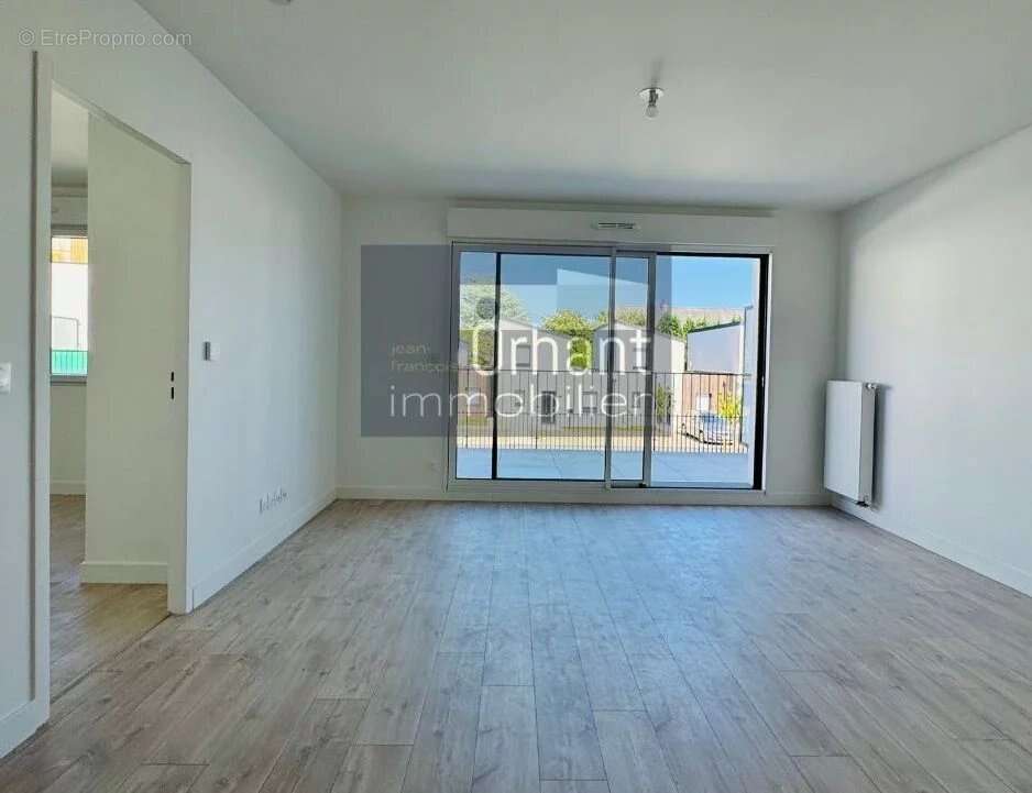 Appartement à GRAND-CHAMP