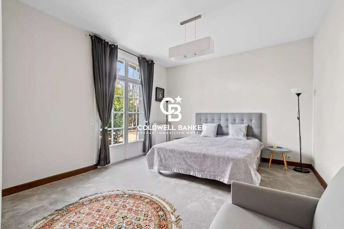 Maison à LE VESINET