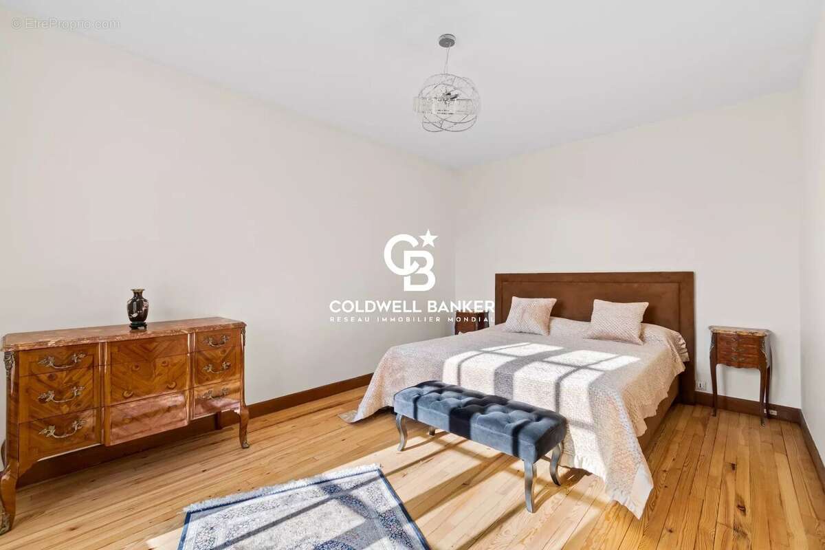 Maison à LE VESINET